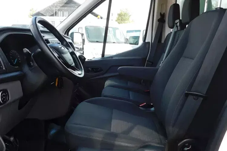 Ford Transit zdjęcie 7