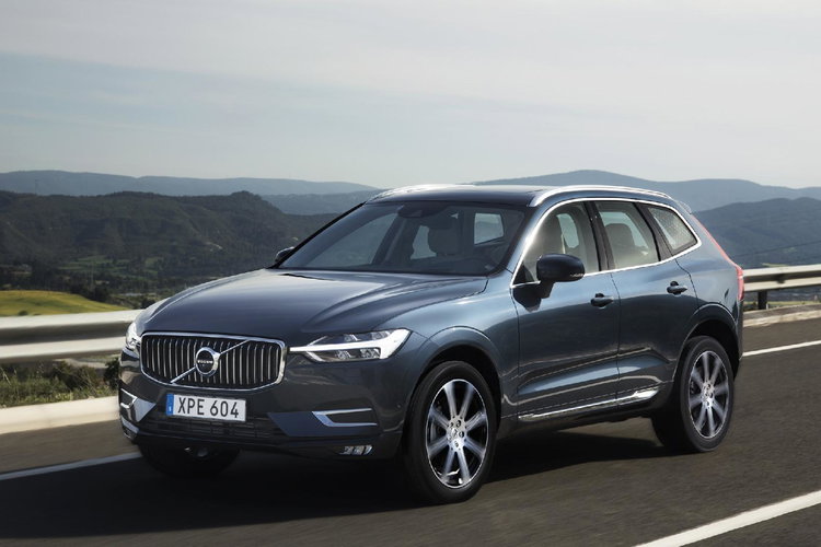 VOLVO XC60 T6 AWD Plug-In Hybrid Inscription aut zdjęcie 2