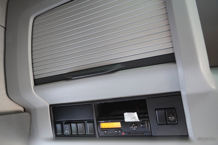 Volvo FM 450 / ADR / ALUFELGI / WAGA: 6900KG / / PO KONTRAKCIE SERWISOWYM zdjęcie 31