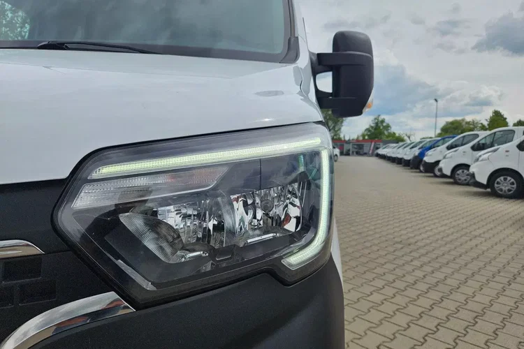 Renault Master L4H2 124999zł NETTO Brygadówka 7 osób 2.3dCi/145KM zdjęcie 15