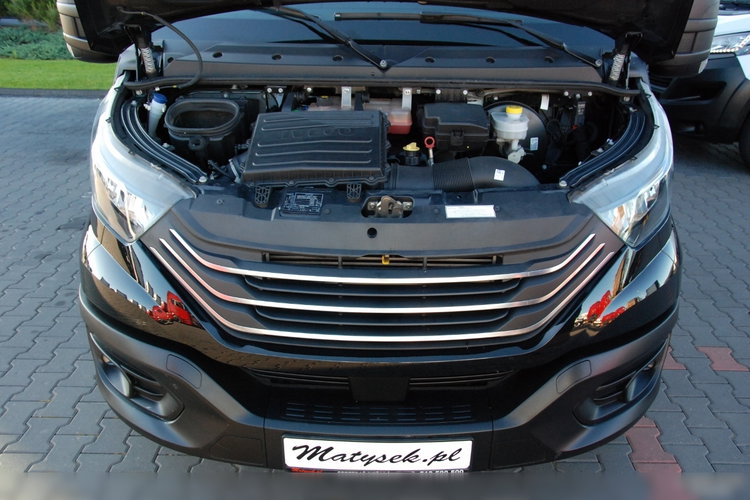 Iveco DAILY 35-180 /  BLASZAK / 2022 ROK /  HI-MATIC / Full opcja / CZARNY METALIK /  SPROWADZONY / PO KONTRAKCIE SERWISOWYM zdjęcie 40