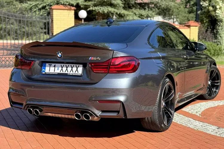BMW m4 zdjęcie 15