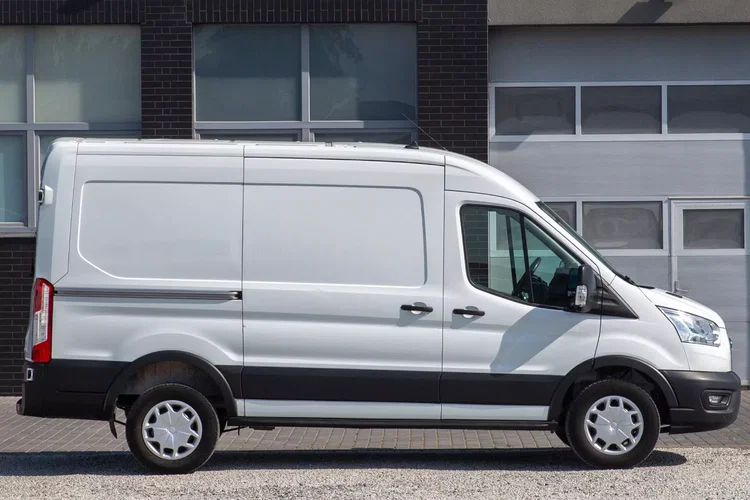 Ford Transit L2H2 ŚREDNI zdjęcie 6