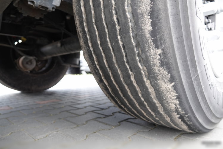 Schmitz   / FIRANKA / STANDARD /  OŚ PODNOSZONA / KOSZ NA PALETY  zdjęcie 23