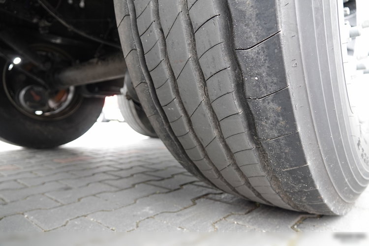 Krone / FIRANKA / STANDARD / 2X  OŚ PODNOSZONA / KOSZ NA PALETY / 2024 R  zdjęcie 22