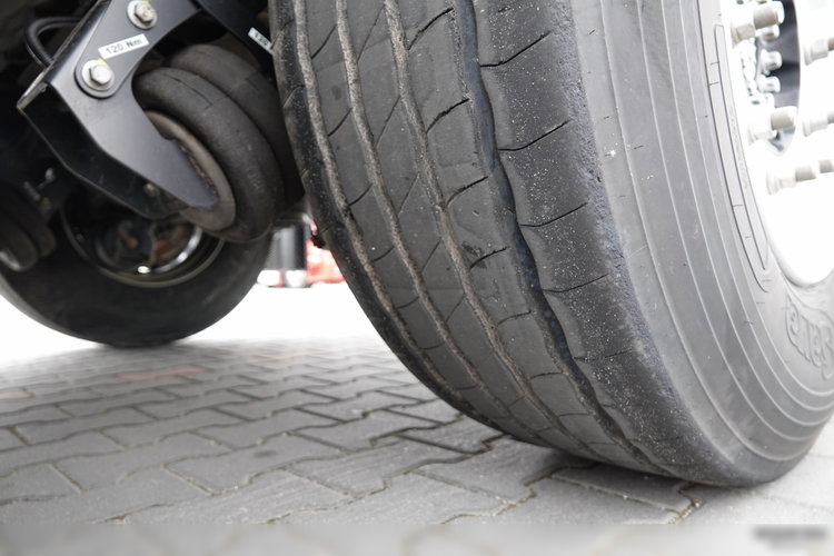 Krone / FIRANKA / STANDARD / 2X  OŚ PODNOSZONA / KOSZ NA PALETY / 2024 R  zdjęcie 23