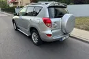Toyota RAV4 zdjęcie 10