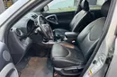 Toyota RAV4 zdjęcie 17