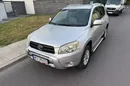 Toyota RAV4 zdjęcie 3