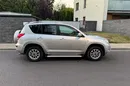 Toyota RAV4 zdjęcie 9