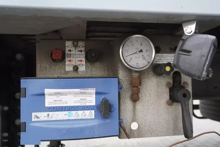 Schwarzmuller Ruchoma podłoga Schwarzmüller / 2022 zdjęcie 21