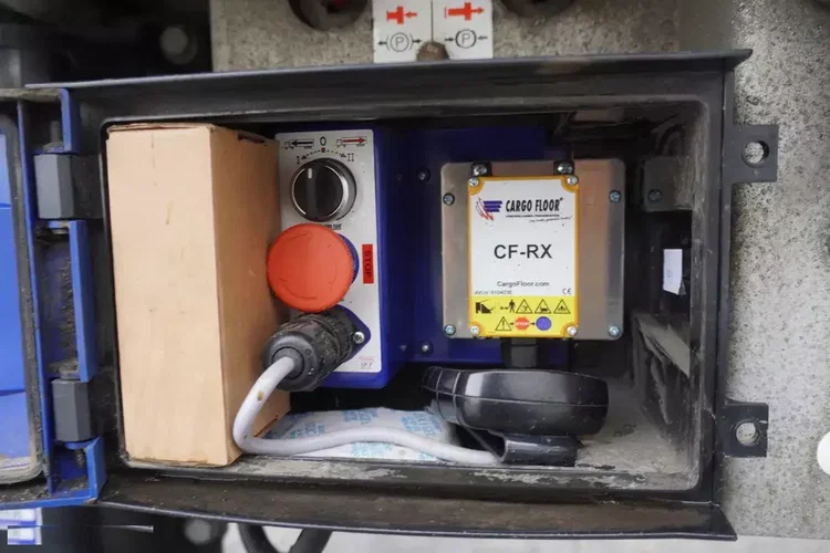 Schwarzmuller Ruchoma podłoga Schwarzmüller / 2022 zdjęcie 22