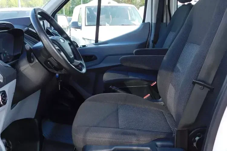 Ford Transit zdjęcie 9