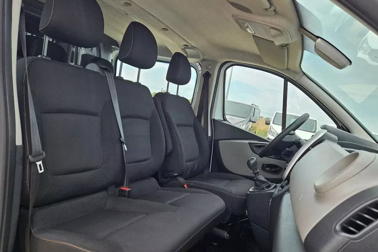Renault Trafic Long 62999zł NETTO Brygadówka 6 osób 1.6dCi/120KM zdjęcie 24