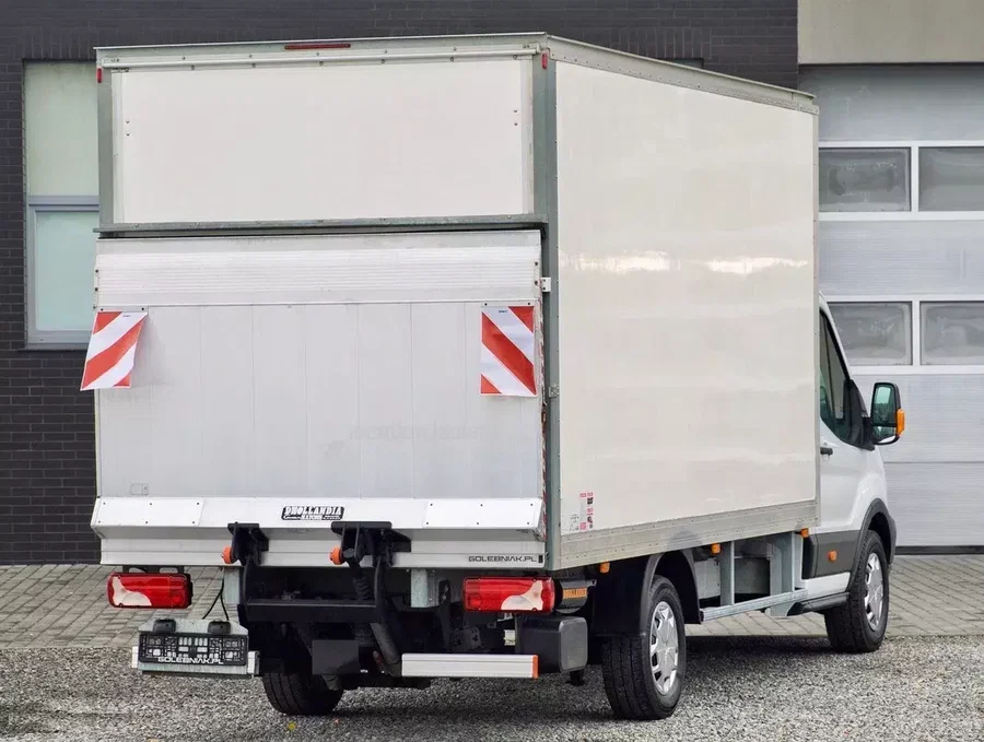 Ford Transit 8 palet KONTENER + WINDA 750kg zdjęcie 