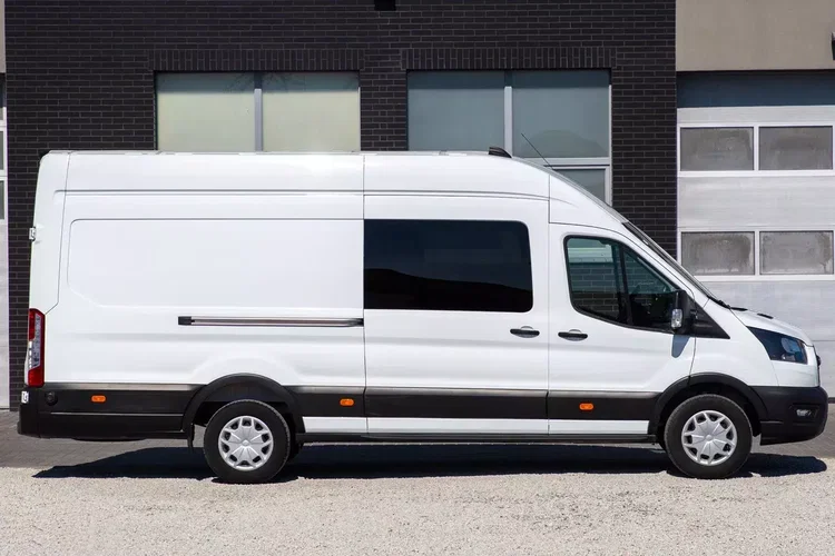 Ford Transit BRYGADOWY 7-OSÓB L4H3 zdjęcie 6