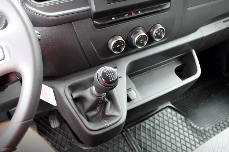 Renault Master L3H2 zdjęcie 29