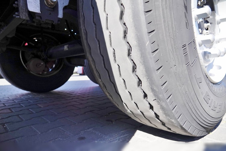 Schmitz FIRANKA STANDARD / OŚ PODNOSZONA  /  DACH PODNOSZONY / 2022 ROK  zdjęcie 22