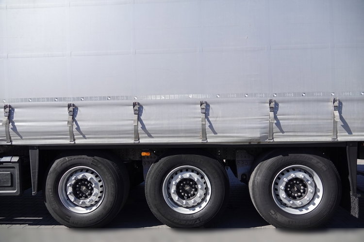 Schmitz FIRANKA STANDARD / OŚ PODNOSZONA  /  DACH PODNOSZONY / 2022 ROK  zdjęcie 24