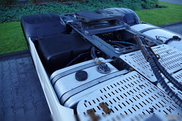 DAF XF 530 / HYDRAULIKA / RETARDER / KLIMA POSTOJOWA / SPACE CAB / SPROWADZONY / PO KONTRAKCIE SERWISOWYM zdjęcie 18