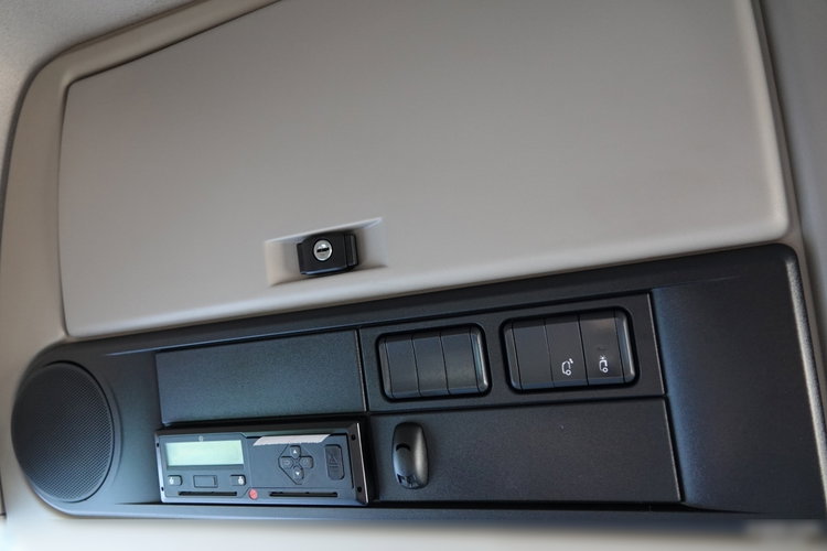 DAF XF 530 / HYDRAULIKA / RETARDER / KLIMA POSTOJOWA / SPACE CAB / SPROWADZONY / PO KONTRAKCIE SERWISOWYM zdjęcie 34