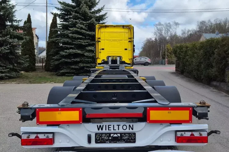 Wielton Podkontenerowa zdjęcie 4