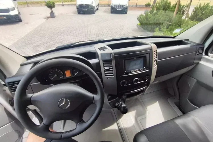 Mercedes SPRINTER zdjęcie 13