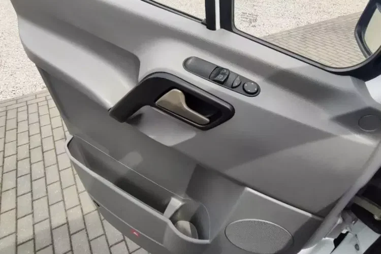 Mercedes SPRINTER zdjęcie 20
