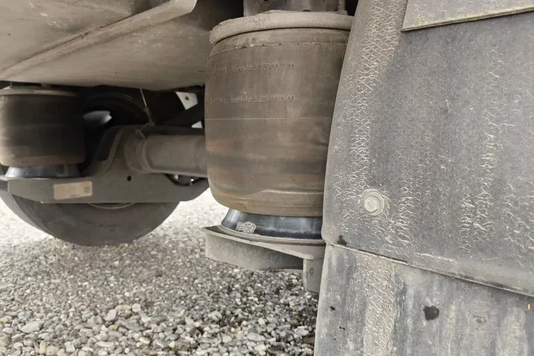 Fruehauf TANDEM / FIRANKA / OSIE SAF / DACH ZSUWANY PODNOSZONY / zdjęcie 7