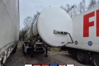 KAESSBOHRER Cysterna na chemikalia / ADR