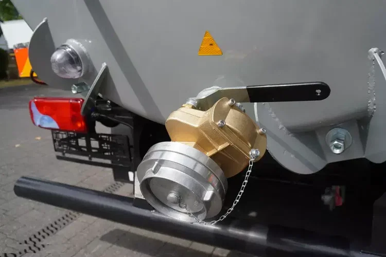 MAN TGM 15.250 / Zabudowa NOWA beczka asenizacyjna (07/2025) 8000 l / 160 tys. km zdjęcie 12