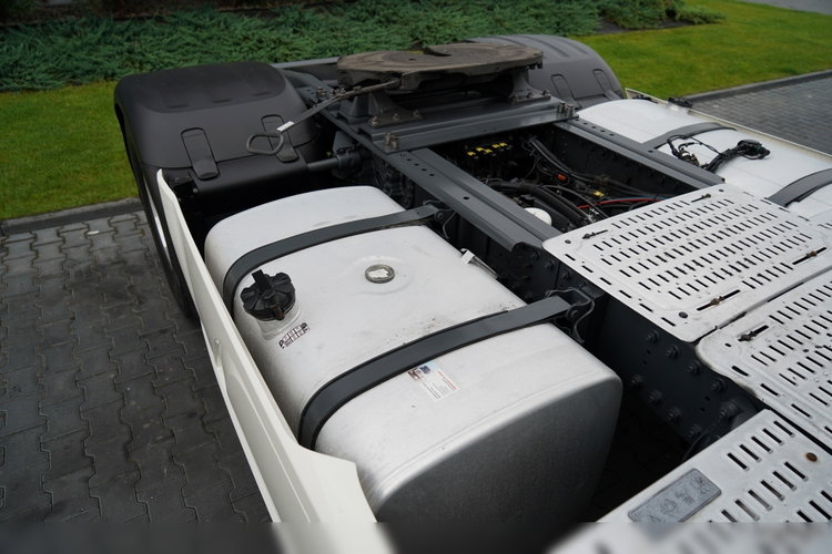 DAF XF 480 / KLIMA POSTOJOWA / ALUFELGI / SSC / SPROWADZONY / PO KONTRAKCIE SERWISOWYM zdjęcie 18