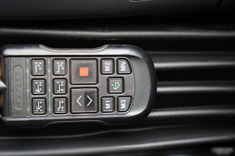 DAF XF 480 / KLIMA POSTOJOWA / ALUFELGI / SSC / SPROWADZONY / PO KONTRAKCIE SERWISOWYM zdjęcie 24