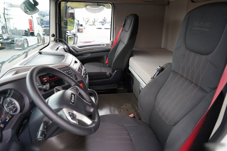 DAF XF 480 / KLIMA POSTOJOWA / ALUFELGI / SSC / SPROWADZONY / PO KONTRAKCIE SERWISOWYM zdjęcie 25