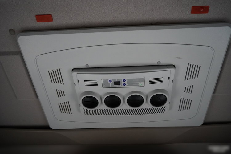 DAF XF 480 / KLIMA POSTOJOWA / ALUFELGI / SSC / SPROWADZONY / PO KONTRAKCIE SERWISOWYM zdjęcie 36