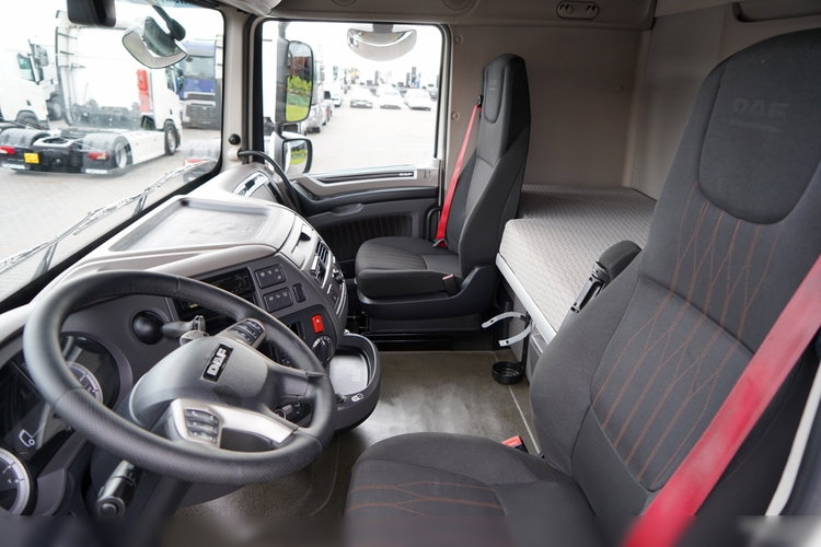 DAF XF 480 / KLIMA POSTOJOWA / ALUFELGI / SSC / SPROWADZONY / PO KONTRAKCIE SERWISOWYM zdjęcie 25