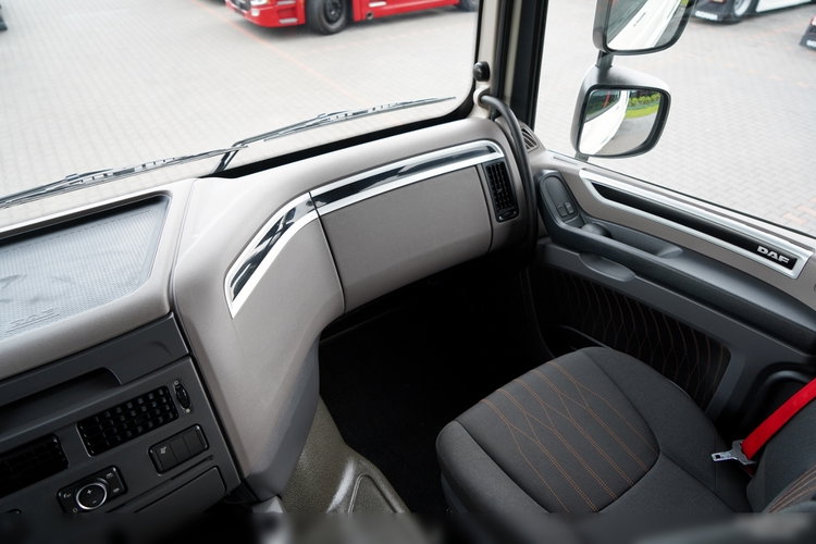 DAF XF 480 / KLIMA POSTOJOWA / ALUFELGI / SSC / SPROWADZONY / PO KONTRAKCIE SERWISOWYM zdjęcie 33