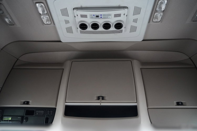 DAF XF 480 / KLIMA POSTOJOWA / ALUFELGI / SSC / SPROWADZONY / PO KONTRAKCIE SERWISOWYM zdjęcie 35