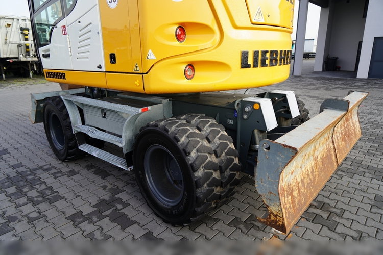 Liebherr 910 COMPACT LITRONIC  / KOPARKA KOŁOWA / KLIMATYZACJA / KAMERA  / 2020 ROK / PO KONTRAKCIE SERWISOWYM  zdjęcie 18