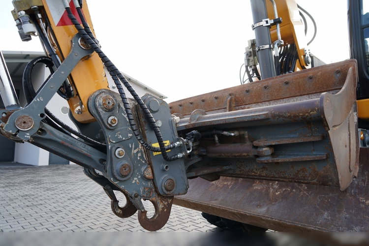 Liebherr 910 COMPACT LITRONIC  / KOPARKA KOŁOWA / KLIMATYZACJA / KAMERA  / 2020 ROK / PO KONTRAKCIE SERWISOWYM  zdjęcie 24