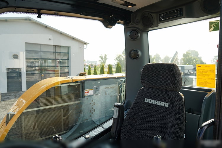 Liebherr 910 COMPACT LITRONIC  / KOPARKA KOŁOWA / KLIMATYZACJA / KAMERA  / 2020 ROK / PO KONTRAKCIE SERWISOWYM  zdjęcie 53