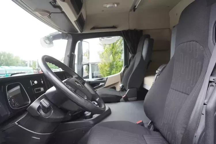 Mercedes Actros 1824 / Chłodnia 22 EPAL / Carrier Supra 950 / kab. sypialna zdjęcie 15