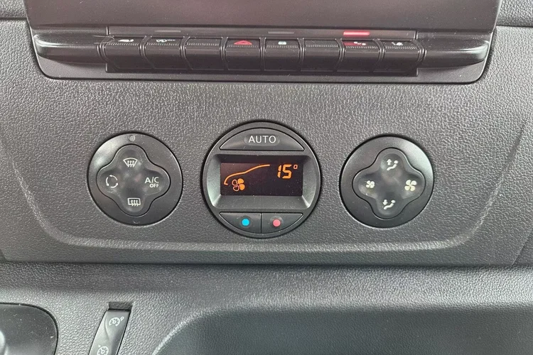 Renault Master L2H2 89999zł Netto Brygadówka 7 osób 2.3 dCi/150KM zdjęcie 28