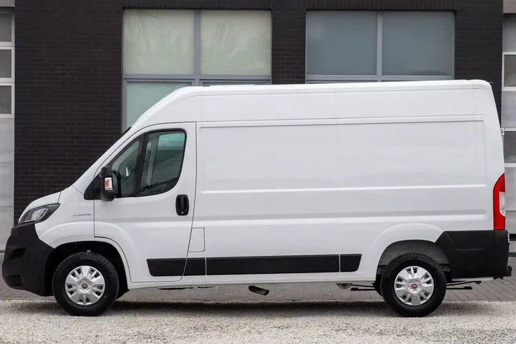 Fiat Ducato 2.3 L2H2 ŚREDNI Professional zdjęcie 12