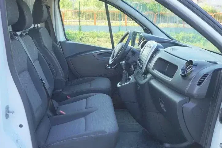 Renault Trafic zdjęcie 23