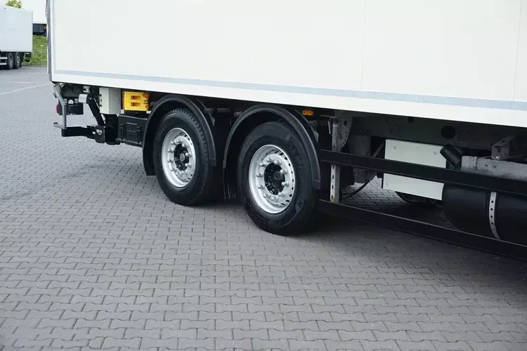 Mercedes ACTROS / 2540 / ACC / E 6 / ZESTAW PRZEJAZDOWY / CHŁODNIA + WINDA / 38 PALET zdjęcie 19