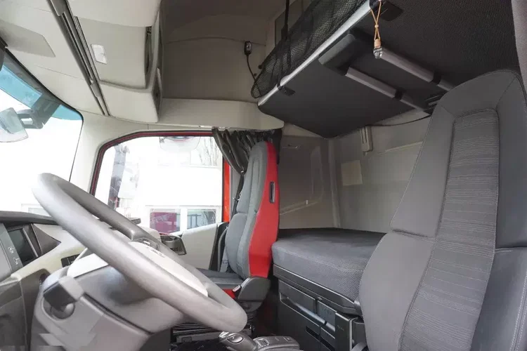 Volvo FH 500 / FABRYCZNIE NOWA NACZEPA niskopodwoziowa Kässbohrer LB3E / 500 KM zdjęcie 5