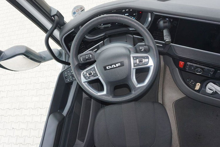 DAF XF 480 FT zdjęcie 6