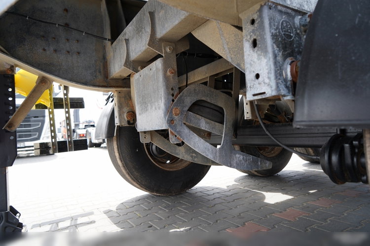 ZASŁAW WYWROTKA 26 m3 / STALOWA / HP / OŚ PODNOSZONA / RYNNA / 2017 zdjęcie 15