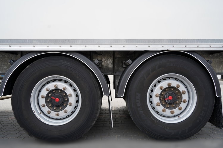 Fruehauf / KONTENER / KOFFER / OSIE SAF / 2 OSIE   / MOCNA PODŁOGA: SZYNA DESKA zdjęcie 23